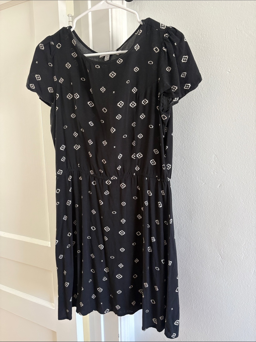Cotton On Black Short Sleeve Dress with White Geometric Print